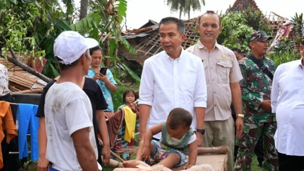 Bey Jamin Bantuan Korban Angin Topan