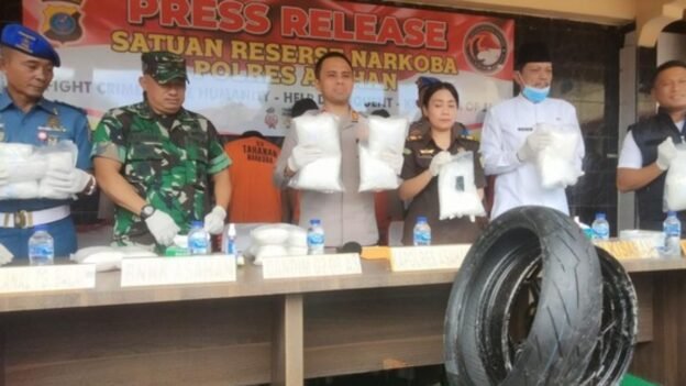 PMI Gagal Bawa 2 Ban Motor Berisi 8 Kg Sabu dari Malaysia ke Madura